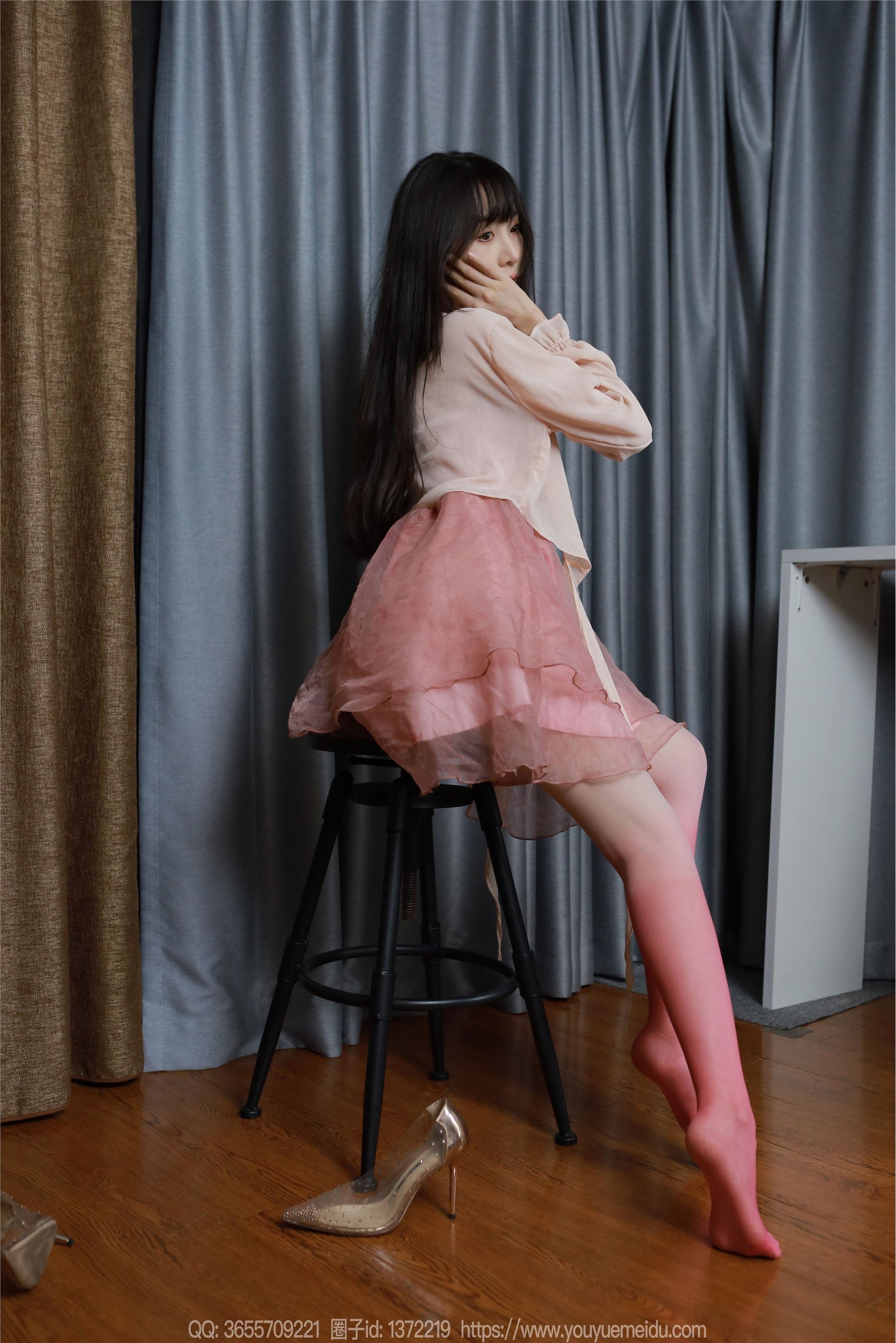 IESS异思趣向  2024.08.08 丝享家 1815 团团《粉白渐变（下）》